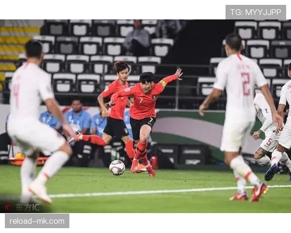 中圈开球规则拆解：什么时候必须停球，犯规如何判罚？