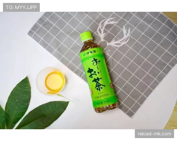 龚翔宇家的冰箱里塞满蛋白粉，连饮料都喝无糖的